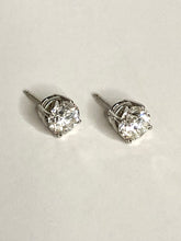 Sparkling Natural Diamond Stud Earrings