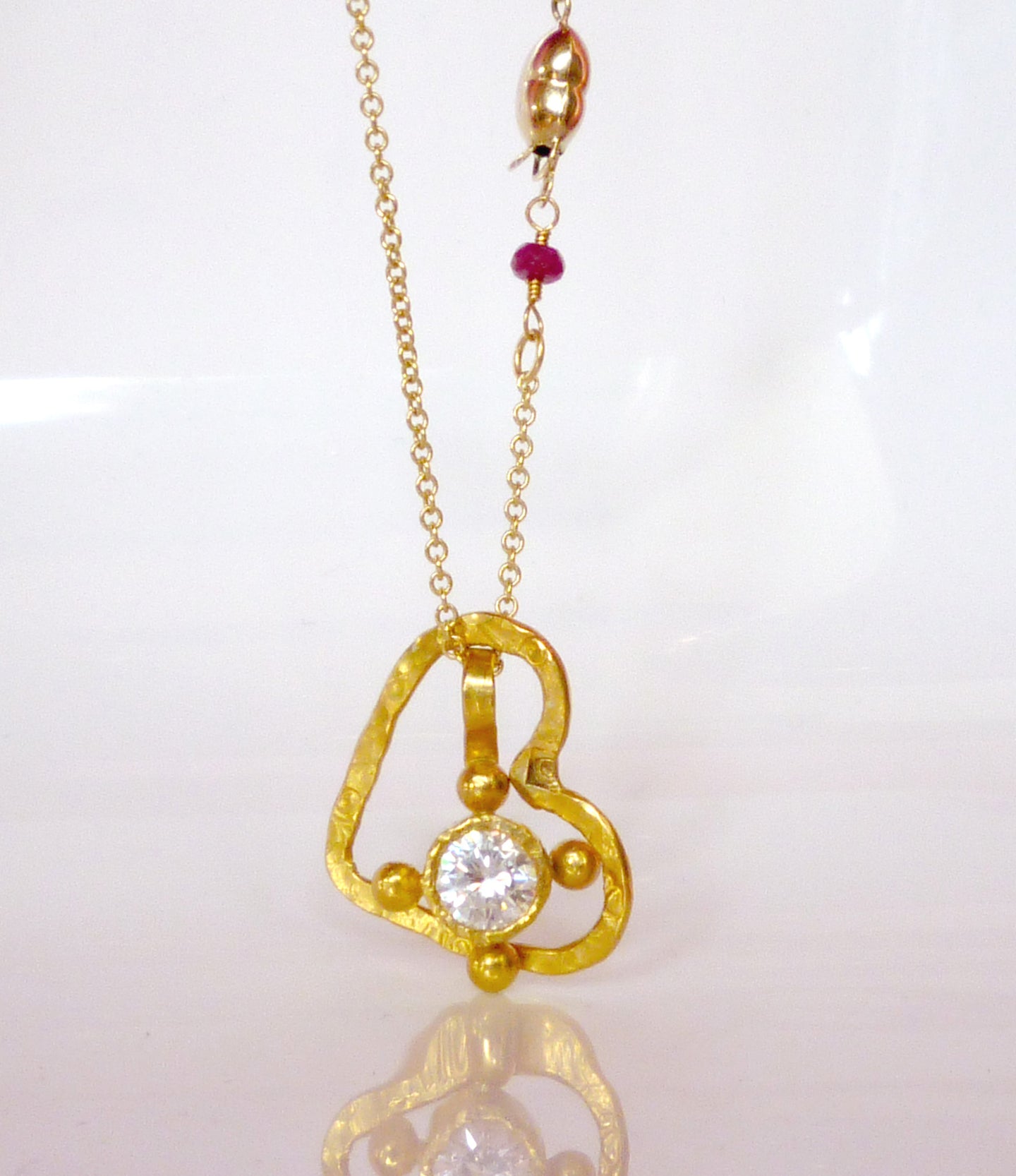 Gold Mini Stellar & Open Floating Heart Necklace
