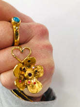 Big Flower Power Ring